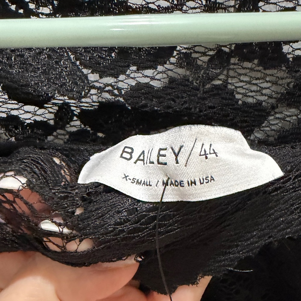 Bailey 44 Black Site Lace Long Sleeve Top XS NWT - Picture 4 of 4